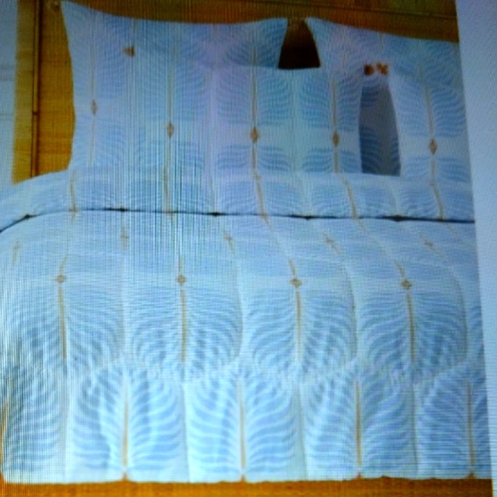 King size Serena n lily Granada Quilt